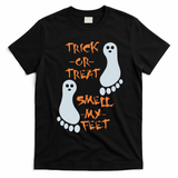 Funny Trick Or Treat Smell My Feet Halloween T-Shirt - Black