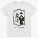 Halloween Skeletons Bride And Groom Just Married Funny T-Shirt - White